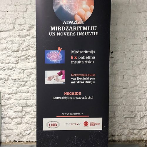 Roll-up stends 85x200cm parsirdi.lv